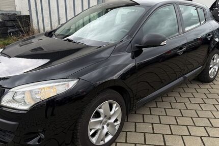 Renault Megane 152.000 km 3.890 &euro; ERTINGEN 88521