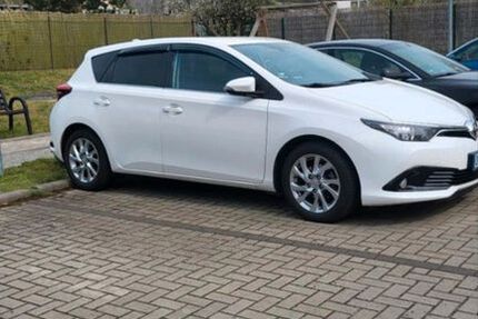 Toyota Auris 156.786 km 9.900 € Güstrow 18273