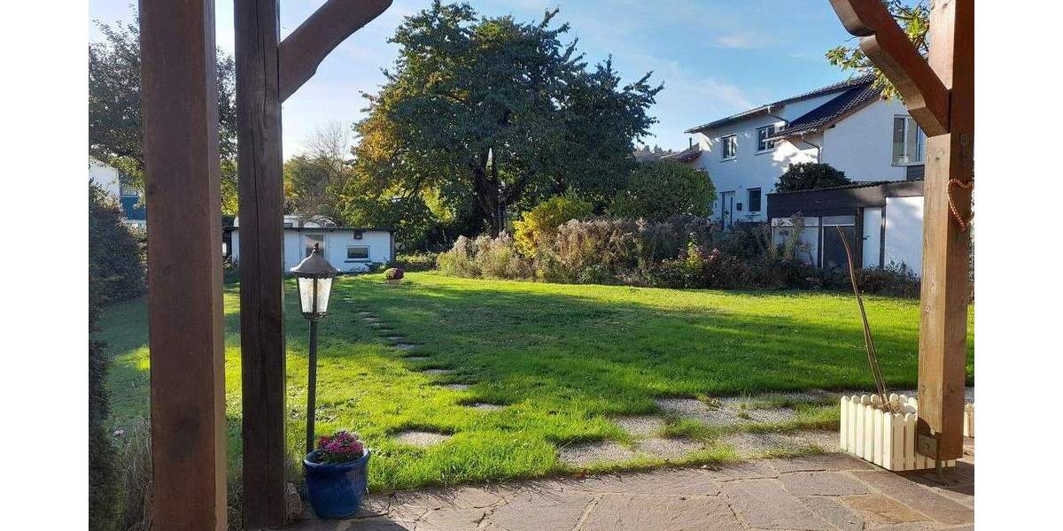 Einfamilienhaus Marburg-Schröck Schröck - 8 Zimmer, 180 m&sup2;, 480.000&euro; | Angebot:25823311