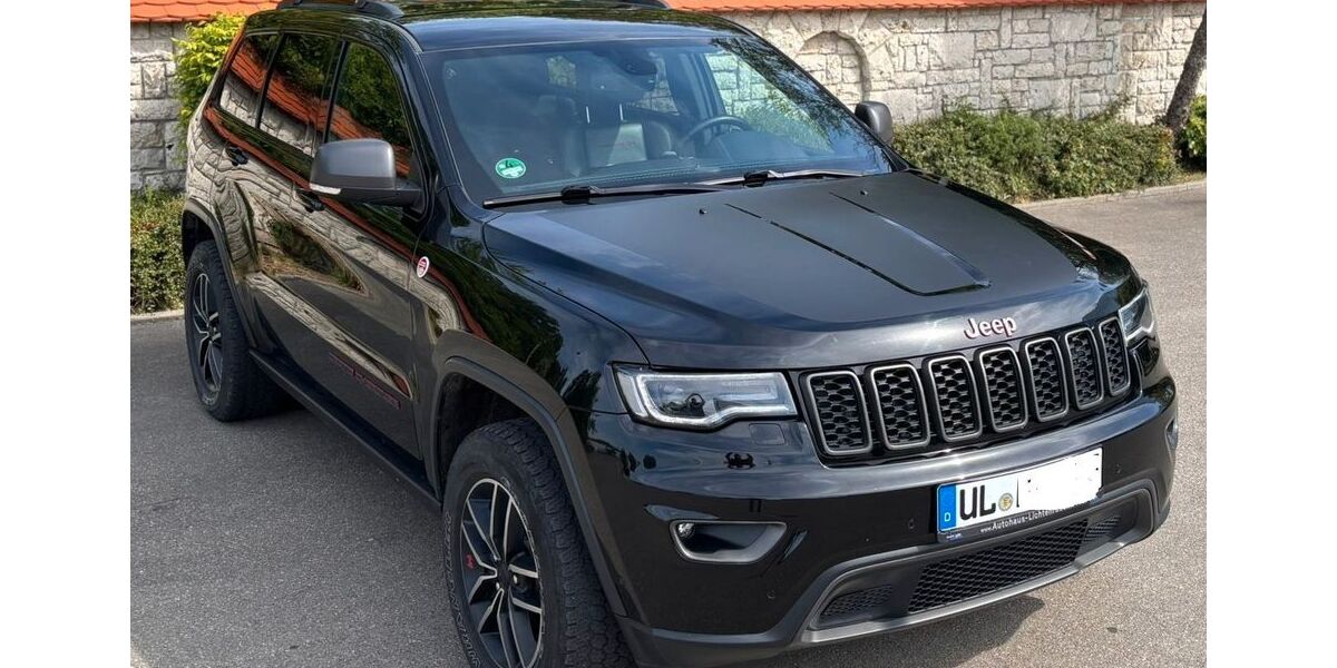 Jeep Grand Cherokee 83.600 km 32.750 &euro; Ehingen 89584
