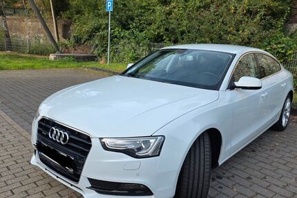 Audi A5 192.000 km 13.990 &euro; Bochum 44793