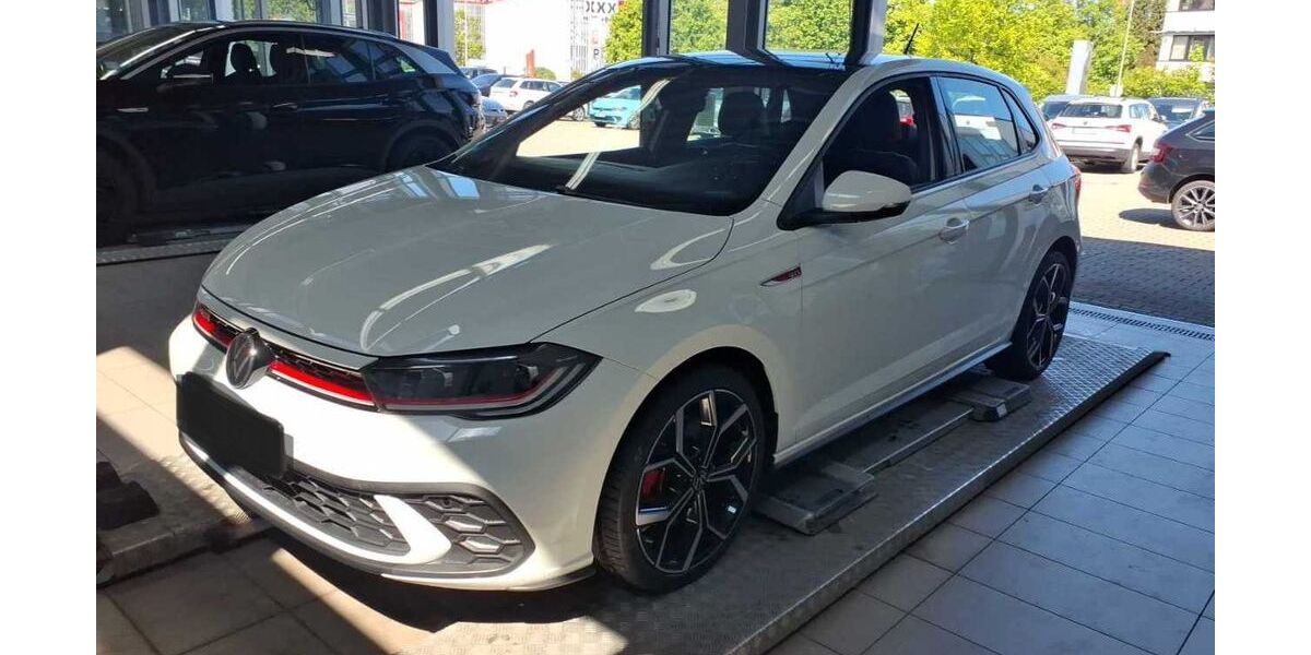 VW Polo 63.921 km 23.930 &euro; Wolfratshausen 82515