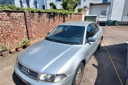Audi A4 200.000 km 700 &euro; Aachen 52072