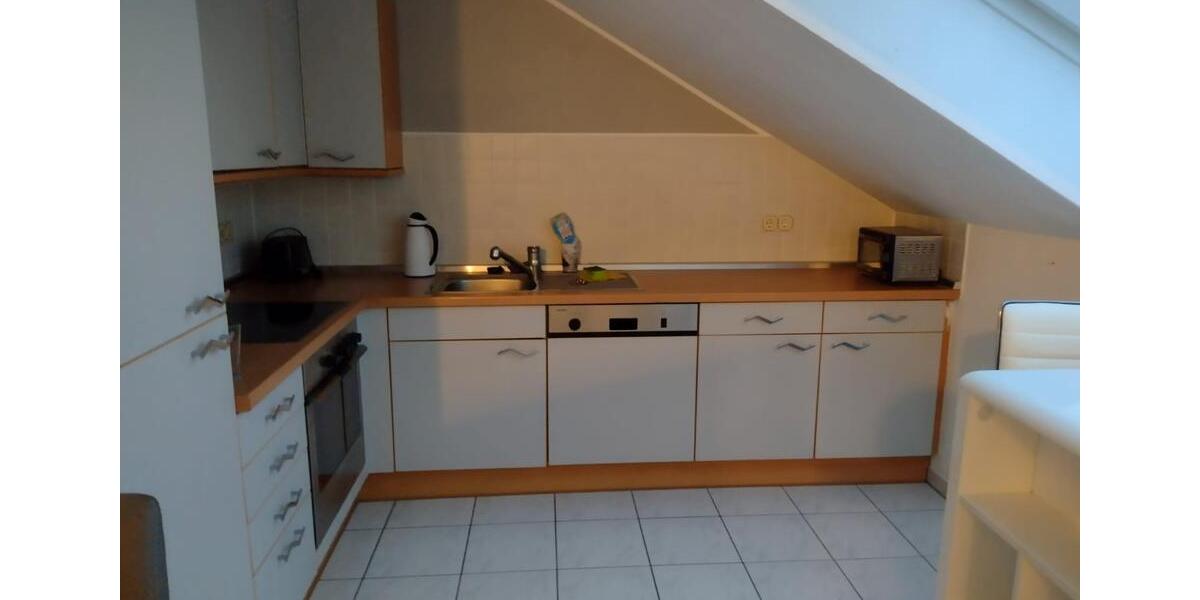 Helle Wohnung im Dachgeschoß 690€ Kalt in 16540 Hohen Neuendorf 1 zimmer