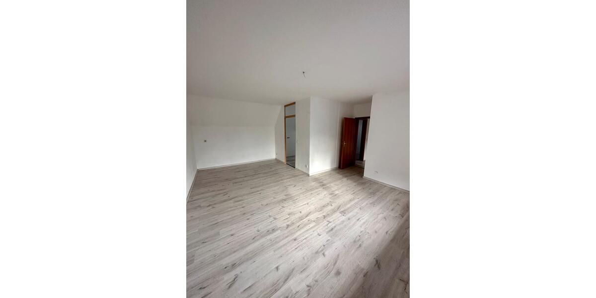 Etagenwohnung Erbach - 3 Zimmer, 79 m&sup2;, 850&euro; | Angebot:24842762