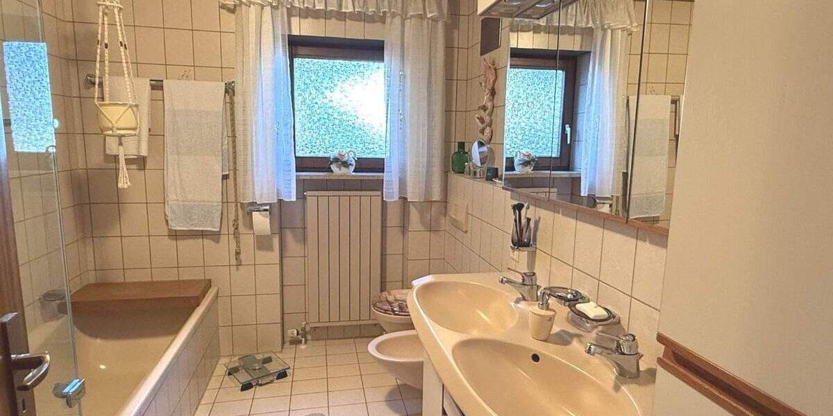Einfamilienhaus Meßkirch - 7 Zimmer, 162 m&sup2;, 498.000&euro; | Angebot:25670914