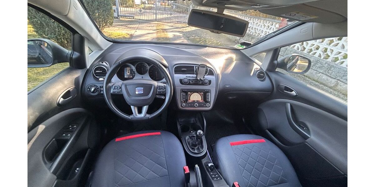 Seat Altea 125.615 km 6.000 &euro; Behrenhoff 17498