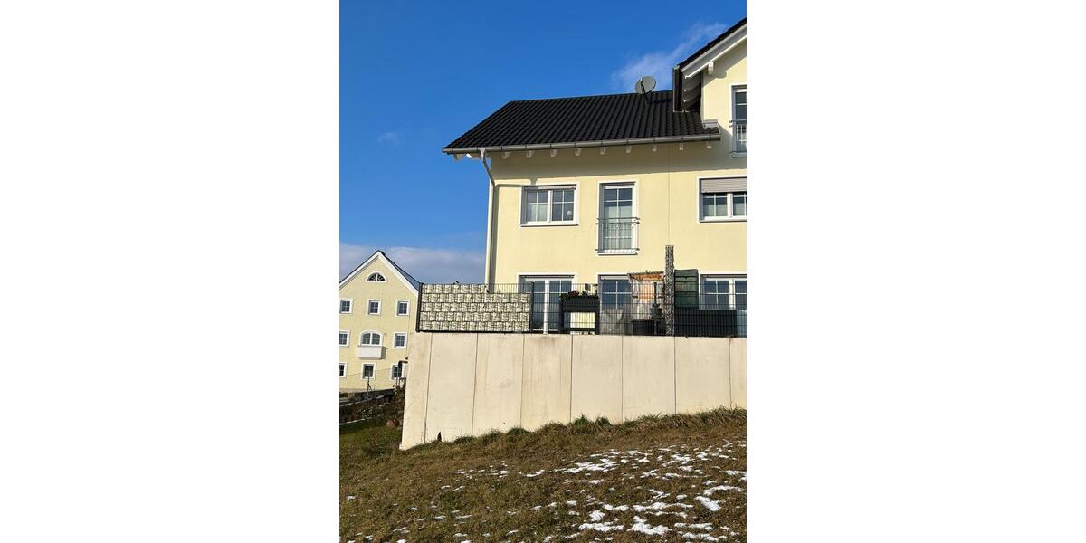 Dreifamilienhaus: Rechtes Haus mit je 125m² Wohnfläche und Garten 6 zimmer