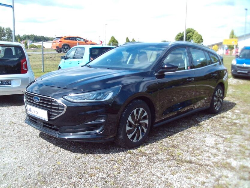 Ford Focus 2.980 km 25.490 € Pforzen 87666