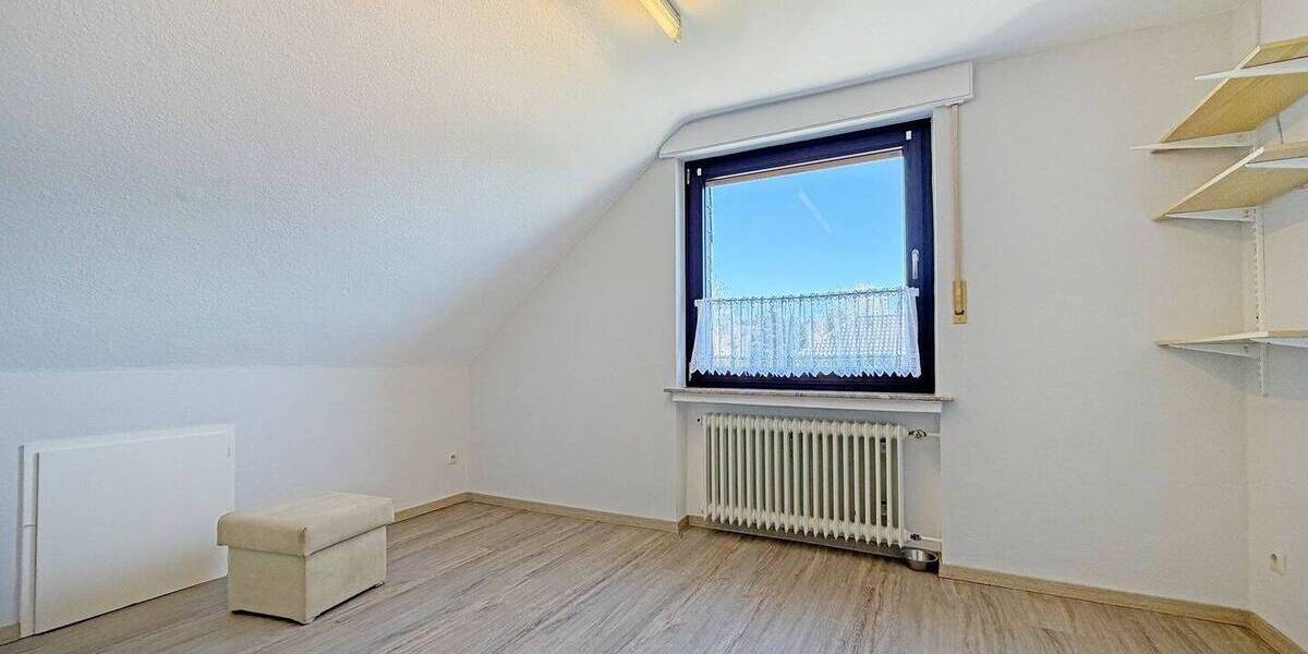 Einfamilienhaus Emmerthal Groß Berkel - 9 Zimmer, 192 m&sup2;, 300.000&euro; | Angebot:26176304