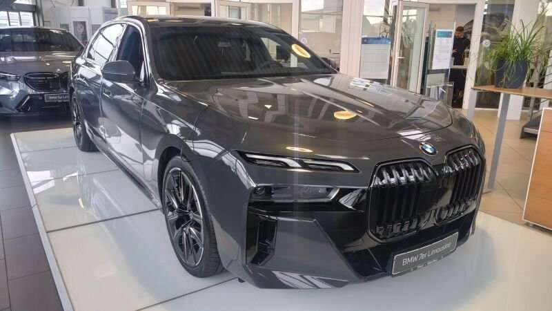 BMW 740 15.000 km 112.299 &euro; Marktsteft 97342