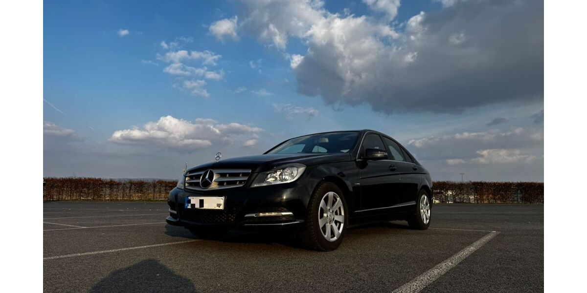 Mercedes-Benz C 250 134.888 km 10.500 &euro; Calden 34379