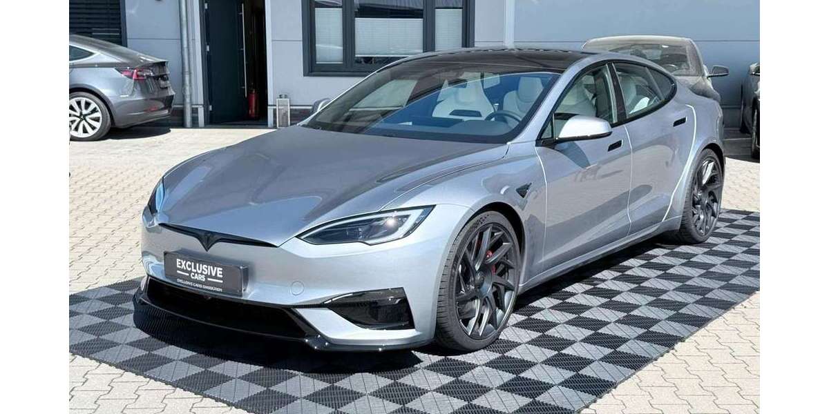 Tesla Model S 2.905 km 157.950 &euro; Emsbüren 48488