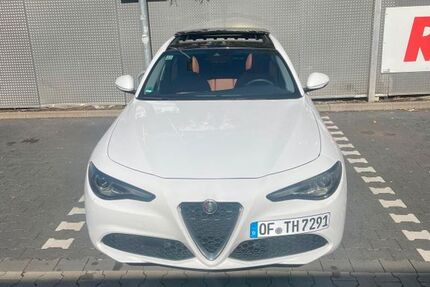 Alfa Romeo Giulia 120.510 km 17.500 € Offenbach 63067