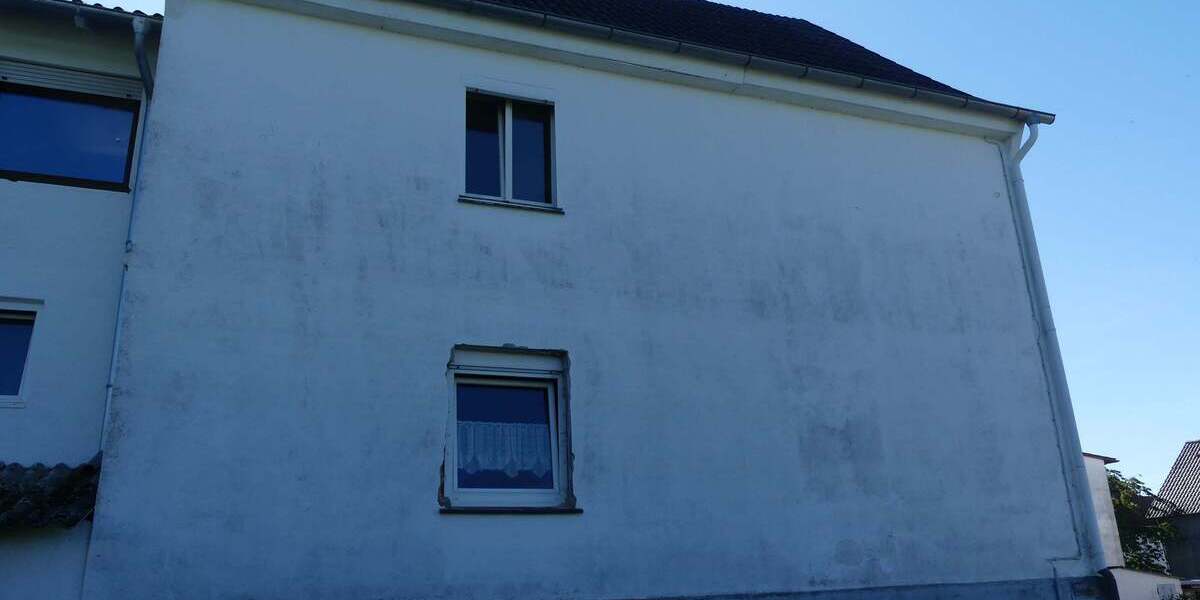 Einfamilienhaus Neustadt - 7 Zimmer, 190 m&sup2;, 95.000&euro; | Angebot:25685478