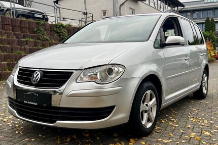 VW Touran 227.700 km 4.990 € Taunusstein 65232