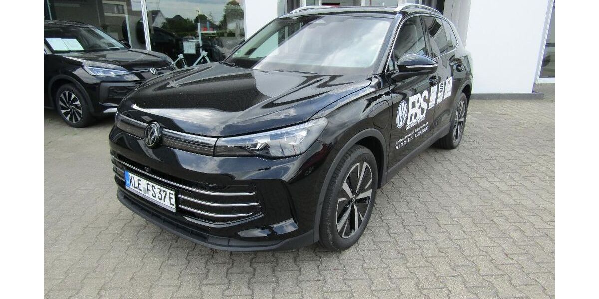 VW Tiguan 5.555 km 64.490 &euro; Emmerich am Rhein 46446