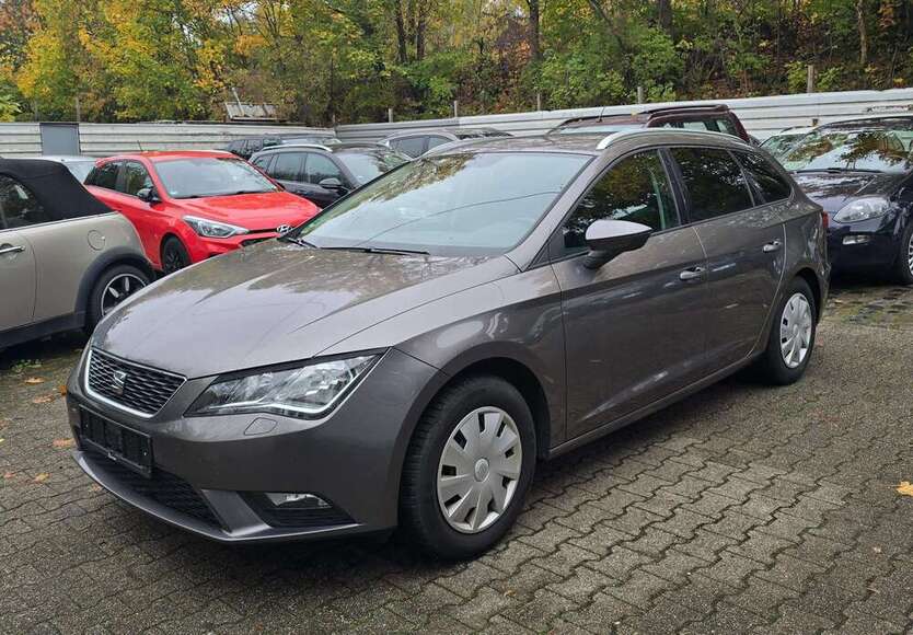 Seat Leon 240.500 km 5.749 € Essen 45329