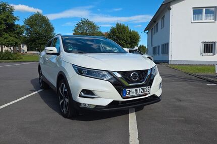 Nissan Qashqai 99.000 km 12.200 &euro; Wiehl 51674