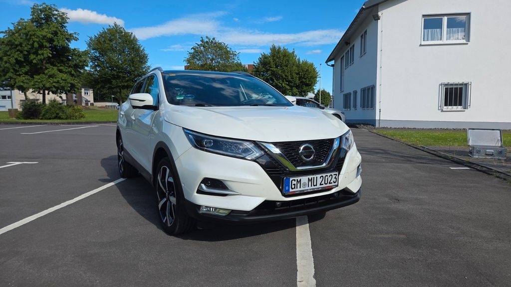 Nissan Qashqai 99.000 km 12.200 &euro; Wiehl 51674