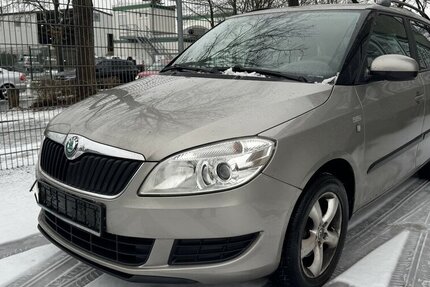 Skoda Fabia Ambiente Family 5J 188.000 km 1.999 &euro; Hamburg 22339