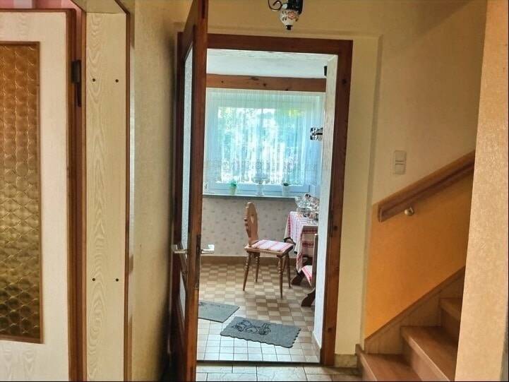 Einfamilienhaus Schönbrunn - 5 Zimmer, 140 m&sup2;, 180.000&euro; | Angebot:26501704