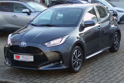 Toyota Yaris 15.242 km 19.990 &euro; Berlin 13403