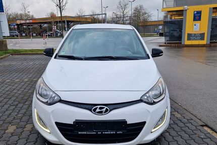 Hyundai i20 135.000 km 3.999 &euro; Saarlouis 66740