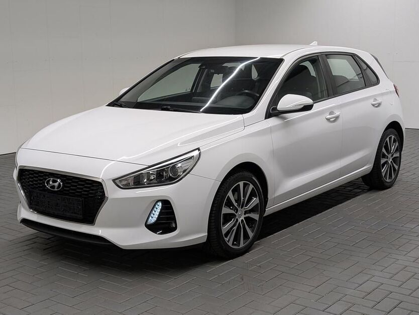 i30
