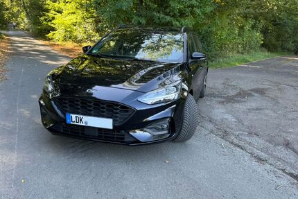 Ford Focus 94.000 km 18.999 € Schöffengrund 35641