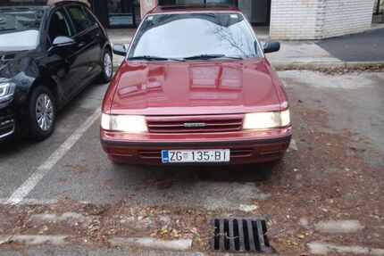 Toyota Carina 235.000 km 5.300 &euro; Zagreb 10000