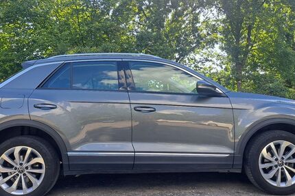 VW T-Roc 35.500 km 22.999 € Spandau 13581