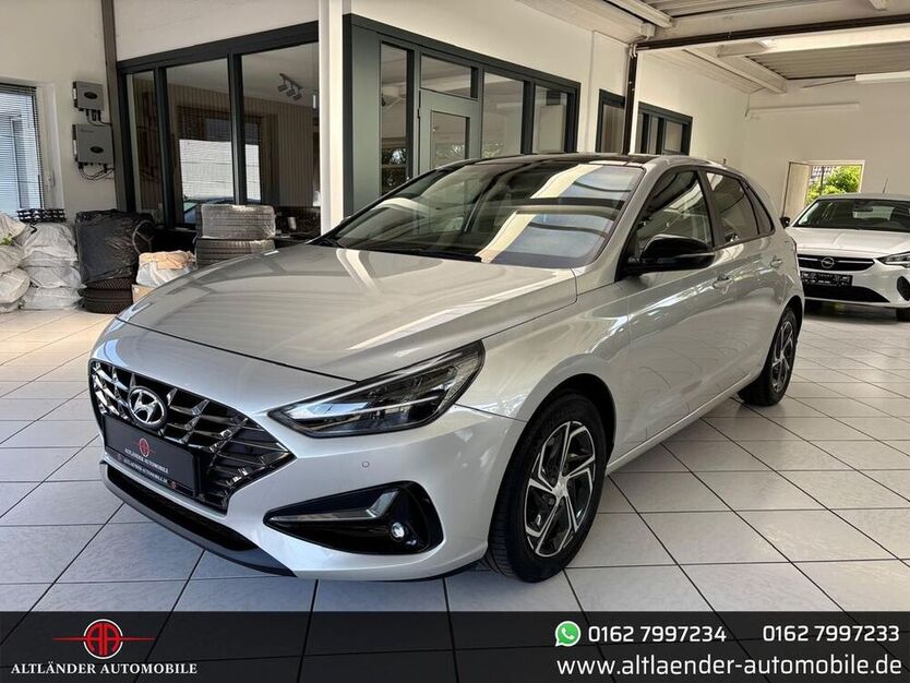 i30