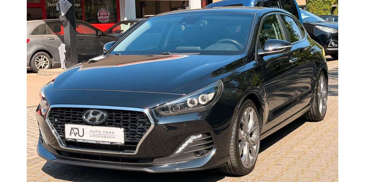 Hyundai i30 120.000 km 13.980 &euro; Düsseldorf 40593