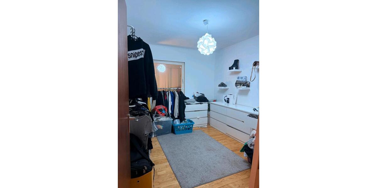 Erdgeschoßwohnung Haßfurt - 4.5 Zimmer, 125 m&sup2;, 225.000&euro; | Angebot:26212452