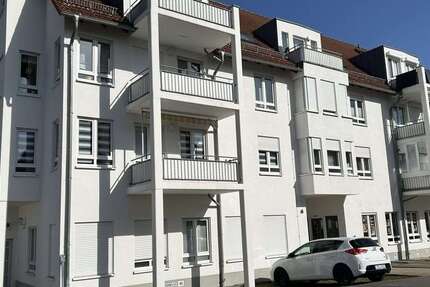 Wohnung Zwickau Marienthal West - 4 Zimmer, 76 m&sup2;, 100.000&euro; | Angebot:25325235