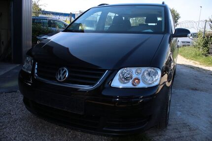 VW Touran 243.000 km 2.299 € Amberg (Nähe Nürnberg) 92224