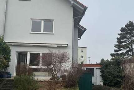 Haus Karlsdorf-Neuthard Neuthard - 4 Zimmer, 97 m&sup2;, 1.295&euro; | Angebot:25540723