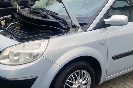 Renault Scenic 88.000 km 2.900 &euro; neulussheim 68809