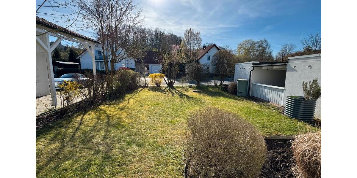 Doppelhaushälfte Coburg - 6 Zimmer, 160 m&sup2;, 1.590&euro; | Angebot:26163392