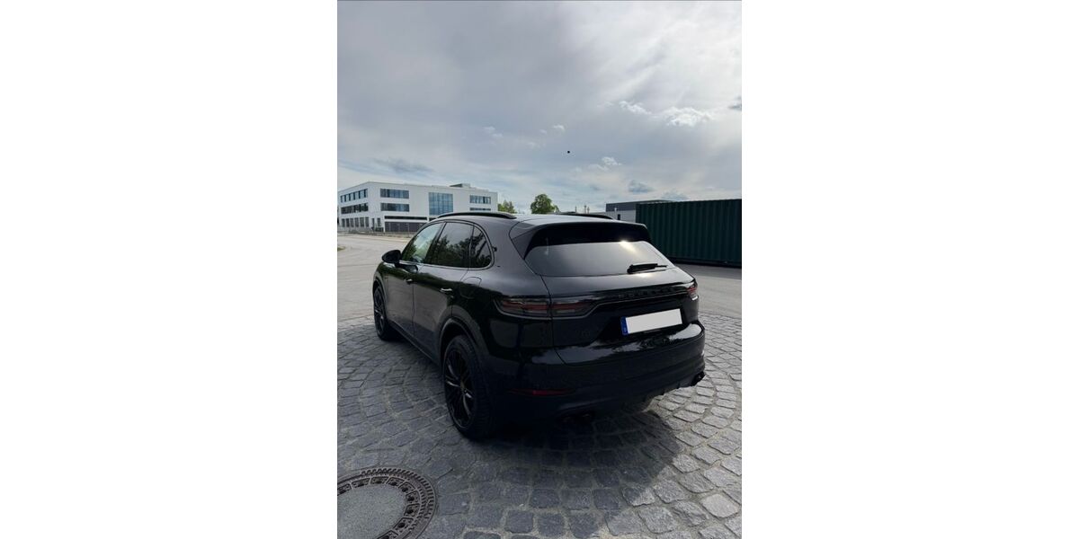 Porsche Cayenne 65.000 km 73.990 &euro; Augsburg 86153