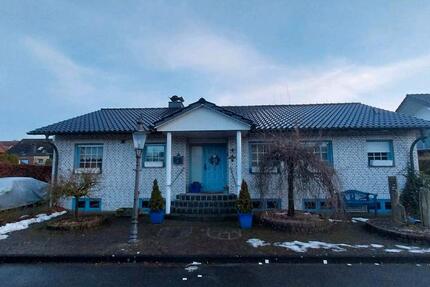 Haus Ennigerloh - 2 Zimmer, 142 m&sup2;, 1.500&euro; | Angebot:24806027