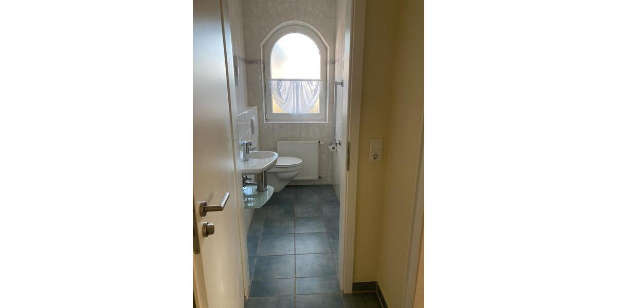 Helle, großzügige Erdgeschosswohnung mit Garten 3 zimmer