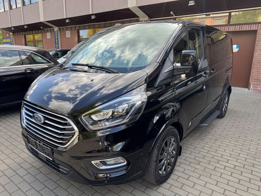 Ford Tourneo Custom 86.000 km 34.444 € Berlin 13599
