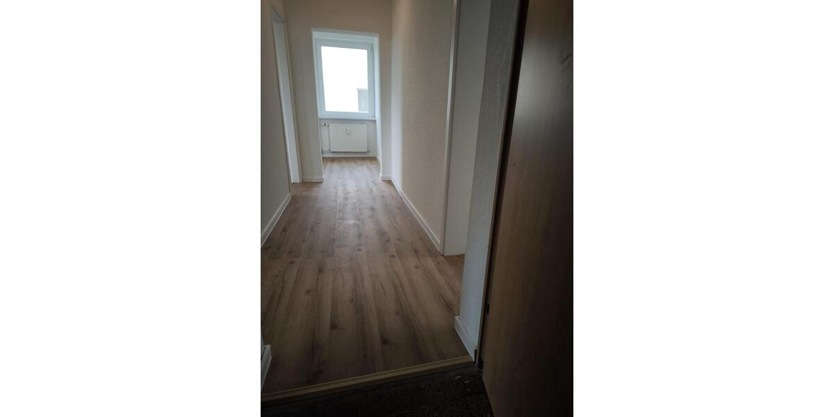 renovierte 2-Raum-Wohnung mit Seeblick in Ivenack zu vermieten 2 zimmer