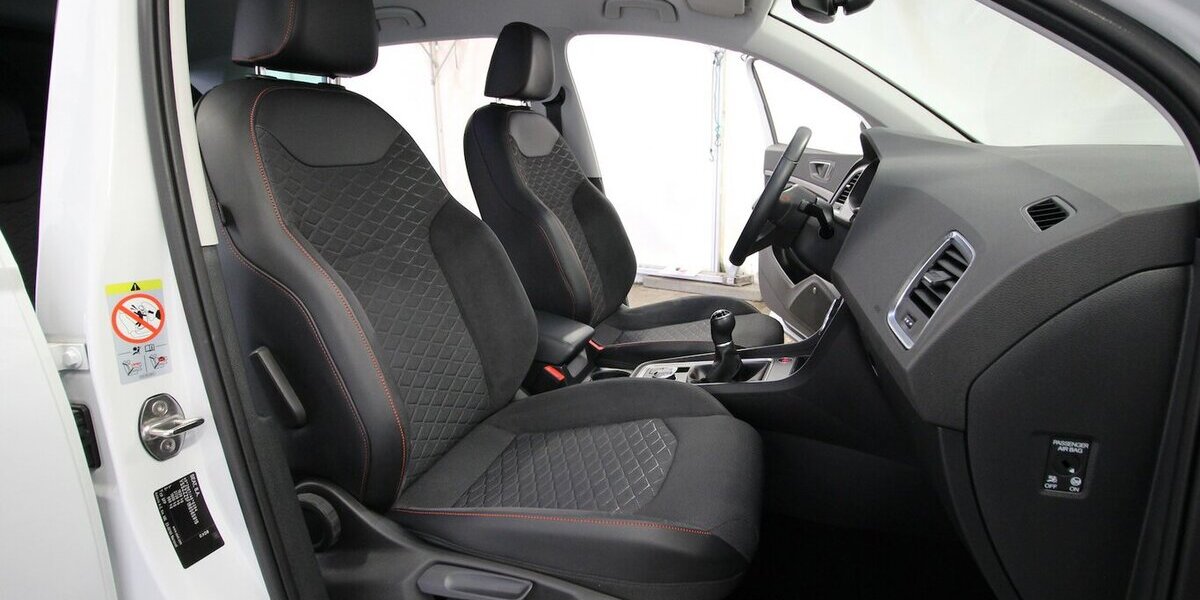 Seat Ateca 1.5 TSI FR NAVI+KAMERA+LED+ACC 67.258 km 23.900 &euro; Hagenow 19230