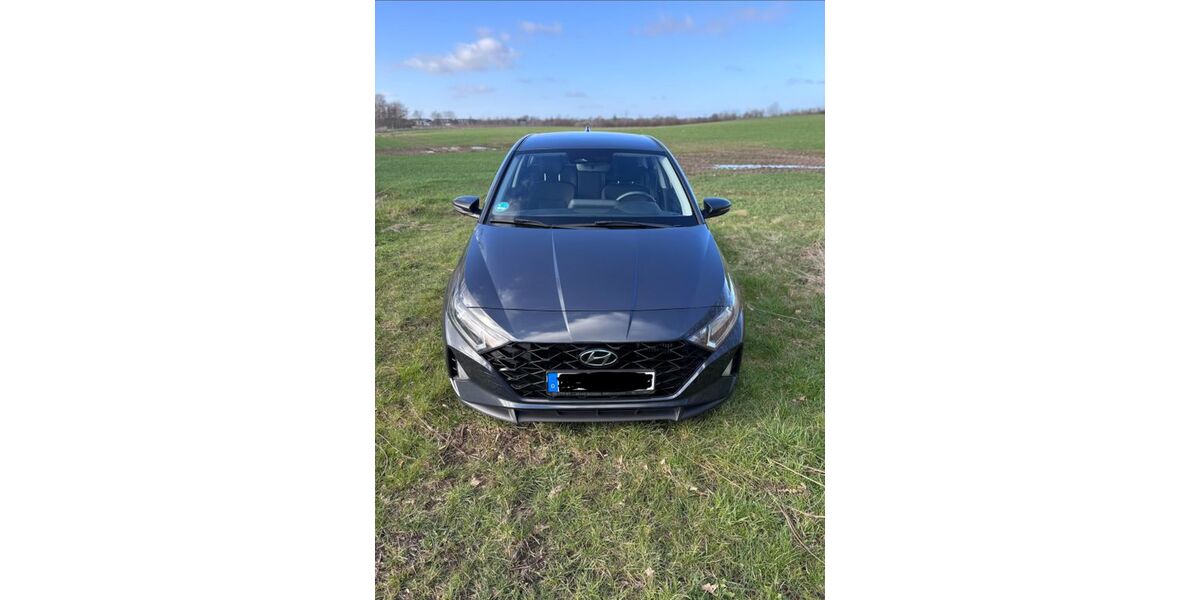 Hyundai i20 52.800 km 14.900 &euro; Flensburg 24943