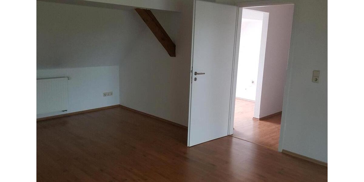 Dachgeschoßwohnung Magdeburg Leipziger Straße - 3 Zimmer, 67 m&sup2;, 135.000&euro; | Angebot:26034118