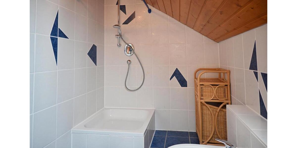 Einfamilienhaus Backnang - 5.5 Zimmer, 159 m&sup2;, 598.000&euro; | Angebot:26228544