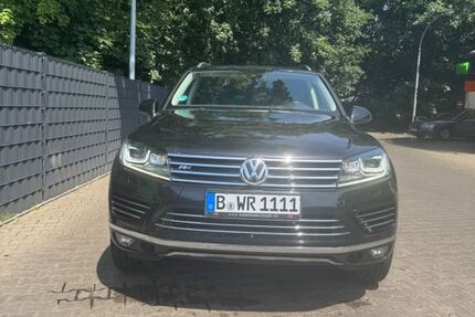 VW Touareg 148.000 km 24.000 &euro; Berlin 13057